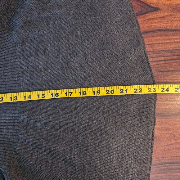 Adrienne Vittadini 100% Extra Fine Merino Wool Peplum Sweater - Picture 6 of 7